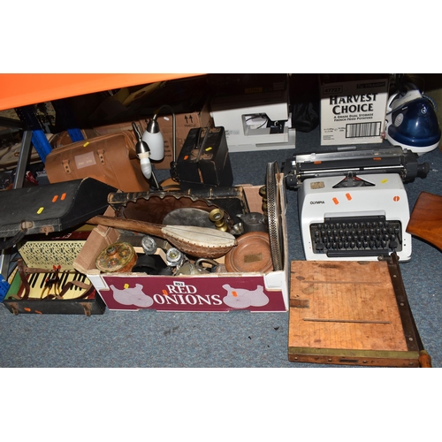 853 - ONE BOX AND LOOSE VINTAGE MISCELLANEOUS ITEMS to include a wooden handmade clock made from the prope... 