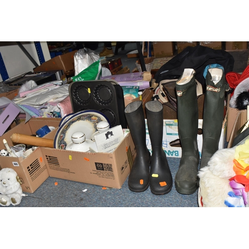 860 - TEN BOXES AND LOOSE MISCELLANEOUS ITEMS to include five pairs of shoes to include manufacturers Laco... 