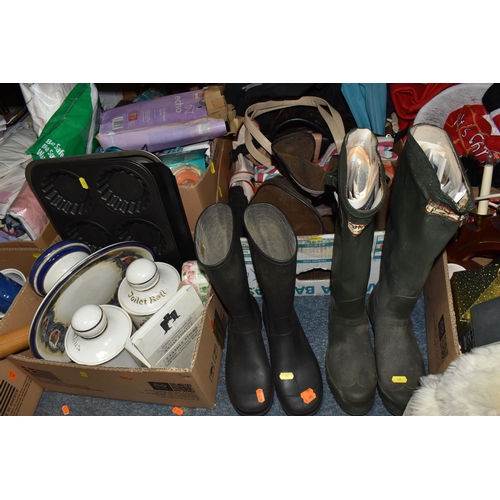 860 - TEN BOXES AND LOOSE MISCELLANEOUS ITEMS to include five pairs of shoes to include manufacturers Laco... 