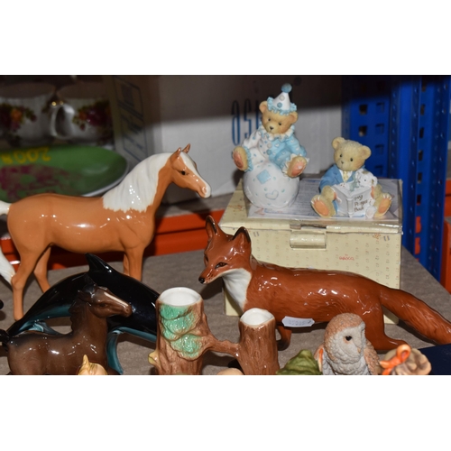 890 - A GROUP OF HUMMEL, BESWICK AND OTHER CERAMIC FIGURES, ETC, to include Hummel figures: Friends 136/1 ... 