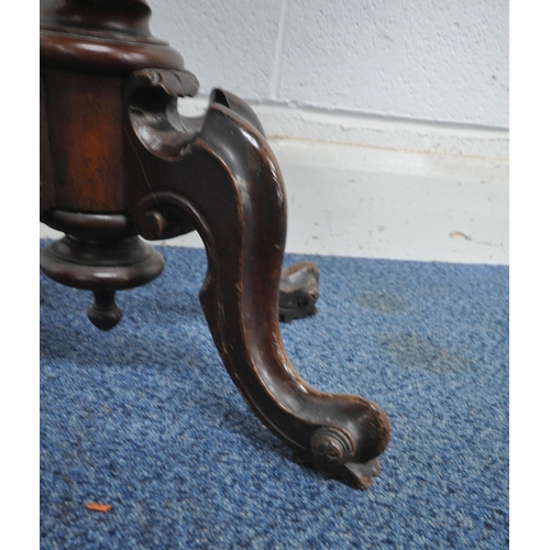 171 - A VICTORIAN MAHOGANY OVAL LAMP TABLE, with a spiral support, raised on four splayed legs, width 58cm... 