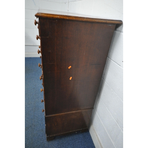 176 - A GEORGIAN OAK CHEST OF TWO SHORT OVER SEVEN GRADUATED DRAWERS, raised on bracket feet, width 123cm ... 