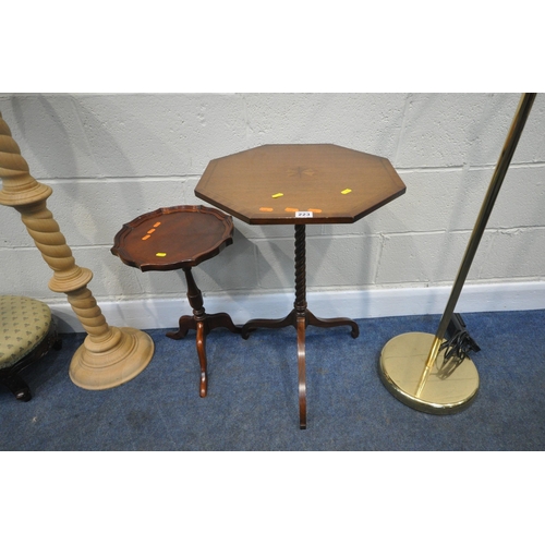 223 - AN EARLY 20TH CENTURY MAHOGANY TRIPOD TABLE, with an octagonal top, raised on a spiral support, with... 