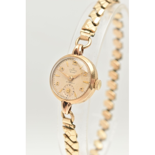 413 - A LADIES 9CT GOLD CASED 'SMITHS DE LUXE' WRISTWATCH AND TWO PAIRS OF YELLOW METAL EARRINGS, the manu... 