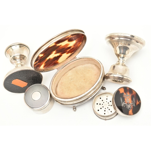 479 - A SELECTION OF SILVER ITEMS, to include a pair of silver dwarf candle sticks on round weighted bases... 