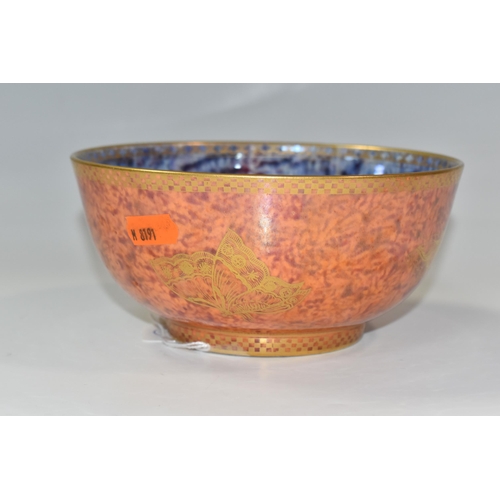 774 - A WEDGWOOD BONE CHINA LUSTRE BOWL, Z4825, mottled orange exterior and mottled purple interior, decor... 