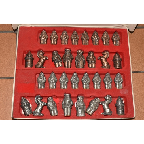 780 - A BOX AND LOOSE CHESS PIECES AND COLLECTORS DOLLS, comprising an Ajedrez metal chess set in a fitted... 