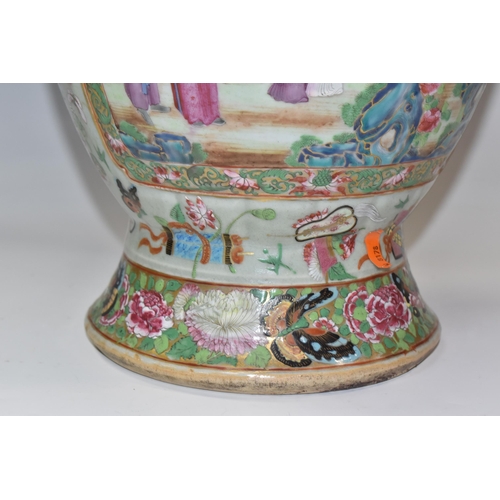 859 - A LARGE NINETEENTH/EARLY TWENTIETH CENTURY CANTON CHINESE 'FAMILLE ROSE' VASE depicting court and co... 