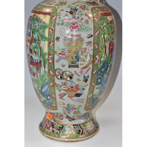 859 - A LARGE NINETEENTH/EARLY TWENTIETH CENTURY CANTON CHINESE 'FAMILLE ROSE' VASE depicting court and co... 