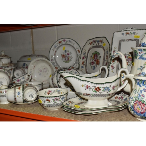 890 - A LARGE GROUP OF MOSTLY SPODE CHINESE ROSE DINNERWARES to include a lidded tureen (dull when tapped)... 