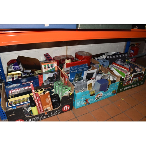 893 - SIX BOXES AND LOOSE MISCELLANEOUS ITEMS to include two boxes of vintage and modern biscuit tins, a b... 