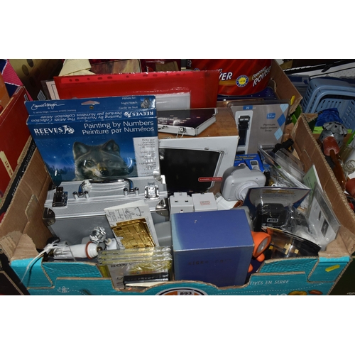 893 - SIX BOXES AND LOOSE MISCELLANEOUS ITEMS to include two boxes of vintage and modern biscuit tins, a b... 