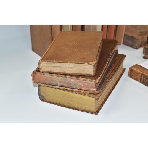 823 - A GROUP OF EIGHTEENTH CENTURY AND EARLY NINETEENTH CENTRUY ANTIQUARIAN BOOKS to include a leatherbou... 