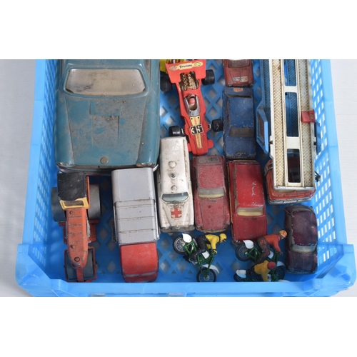 16 - A QUANTITY OF UNBOXED AND ASSORTED PLAYWORN DIECAST VEHICLES, assorted Corgi cars including Morris M... 