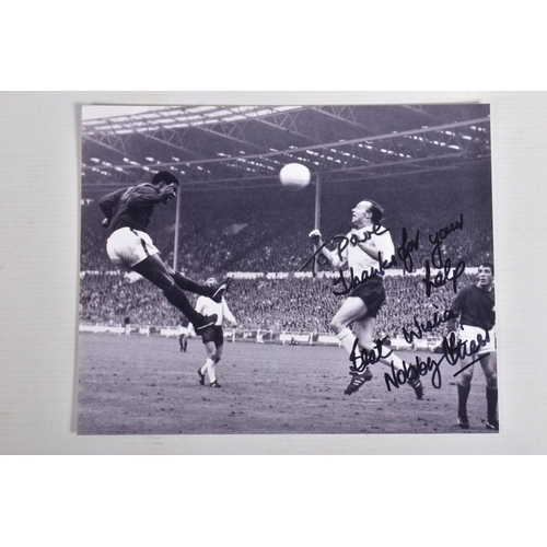 21 - A NUMBER OF SPORTING AUTOGRAPHS, an autograph book signed by various footballers such as Paddy Buckl... 