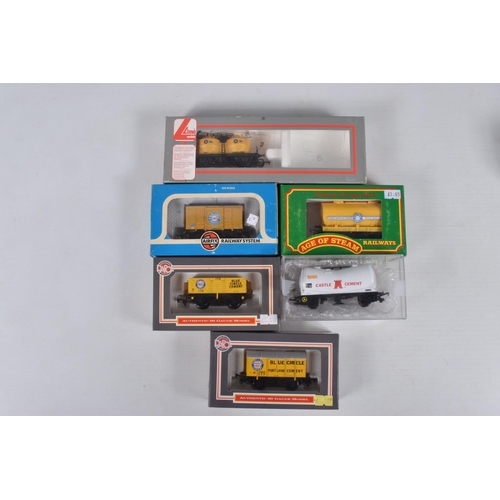 28 - A COLLECTION OF BOXED MODEL VEHICLES AND OO GAUGE MODEL TRAIN WAGONS,  to include 5 boxed train wago... 