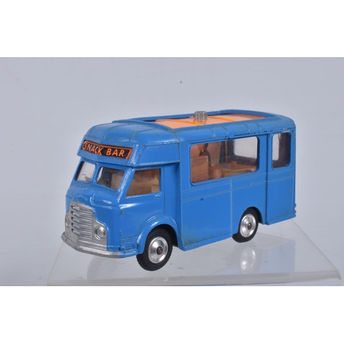 54 - TWO BOXED CORGI TOYS VEHICLES, SMITH'S-KARRIER BANTAM SNACK BAR 'JOE'S DINER', No.471, appears compl... 