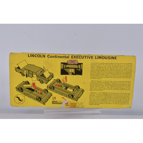 57 - A BOXED CORGI TOYS LINCOLN CONTINENTAL EXECUTIVE LIMOUSINE, No.262, metallic gold with black roof, f... 