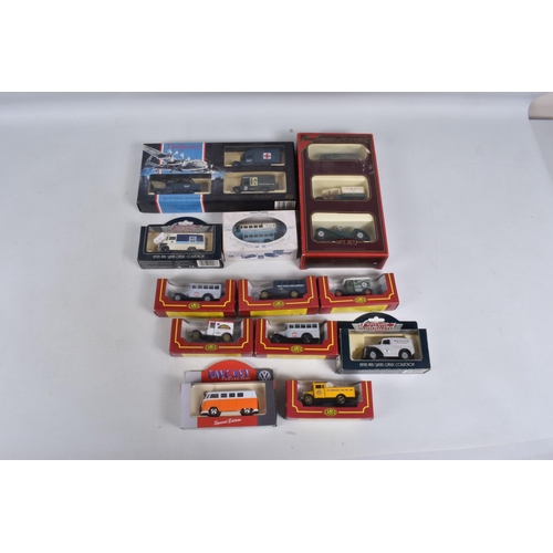 73 - A LARGE QUANTITY OF BOXED DIECAST MODEL VEHICLES,  this collection has models by Oxford DieCast, Lle... 