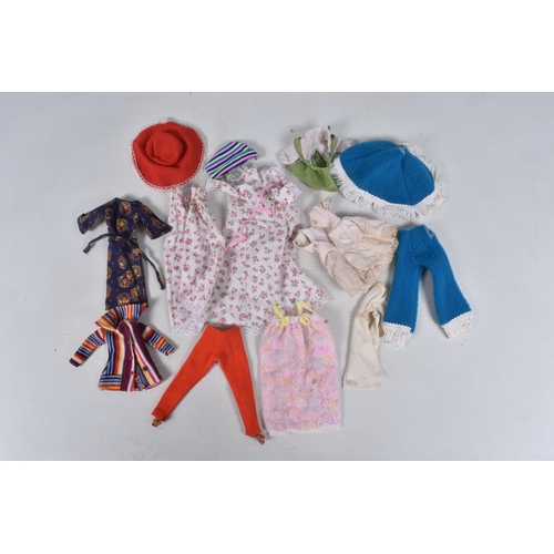 75 - TWO UNBOXED PEDIGREE SINDY DOLLS, CLOTHING AND ACCESSORIES, Sweet Dreams Sindy with sleeping eyes, m... 