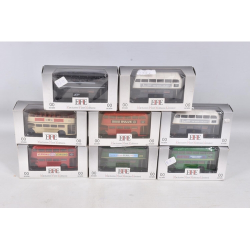 102 - A COLLECTION OF TWELVE BOXED EFE DIECAST MODEL DOUBLE DECK BUSES, to include 8 EFE 00 Scale model C1... 