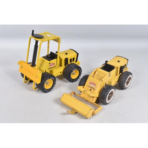 107 - EIGHT ITEMS OF TONKA TOYS CONSTRUCTION EQUIPMENT, 3 x Articulated Loading Shovel, 2 x Motor Scraper,... 