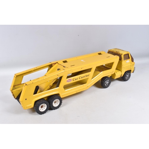 114 - TWO MIGHTY TONKA TOYS ARTICULATED CAR CARRIERS/CAR TRANSPORTERS, one with red/white half cab and whi... 