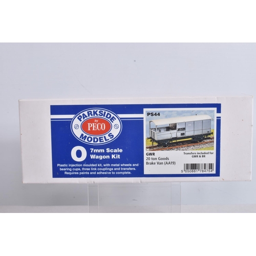 119 - TWO BOXED DAPOL 1:43 SCALE O GAUGE RAILWAY MODELS, to include a GWR Conflat BK2 Choc Container, no. ... 