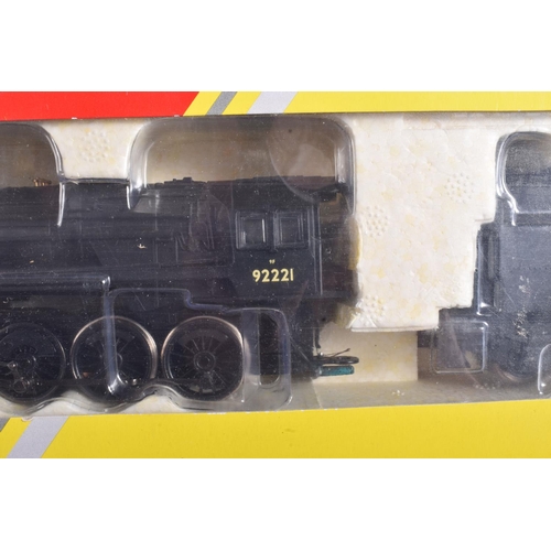 143 - TWO BOXED HORNBY RAILWAYS OO GAUGE LOCOMOTIVES AND TENDERS, 'Britannia' class 7P6F 'Britannia' No.70... 