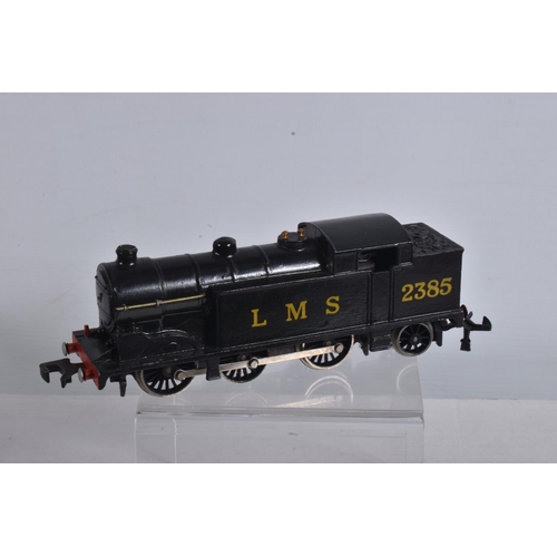 165 - A BOXED WRENN RAILWAYS OO GAUGE CLASS N2 TANK LOCOMOTIVE, No.2385, L.M.S. black livery (W2215), appe... 