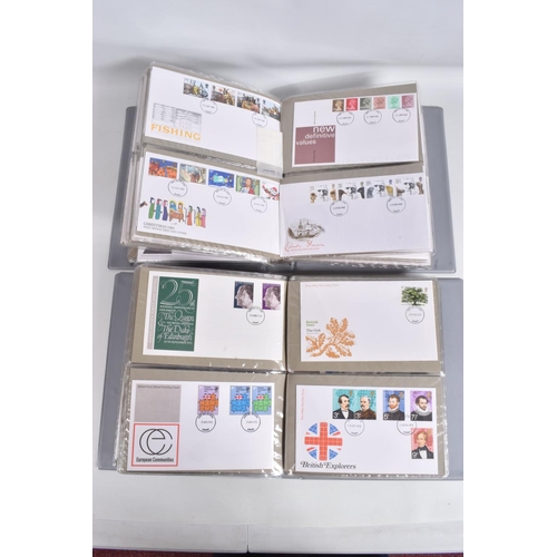 185 - GB COLLECTION TOGETHER WITH JUNIOR TYPE WORLD COLLECTIONS IN ALBUMS AND PAGES, main value in GB mint... 