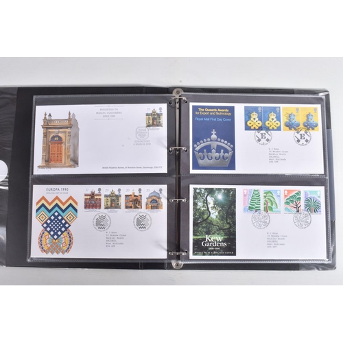 187 - EXTENSIVE COLLECTION OF GB COMMEMORATIVES PRESENTATION PACKS TO 2023 TOGETHER WITH A STOCKBOOK OF EA... 