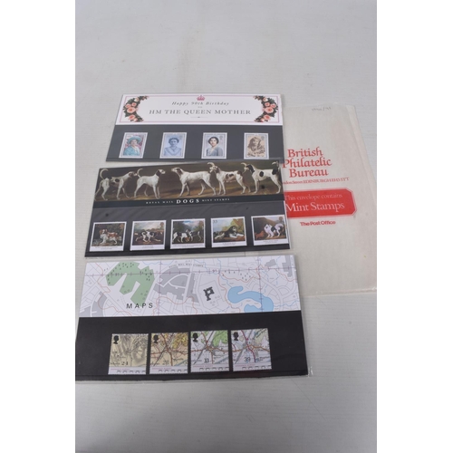 190 - COLLECTION OF GB 1990S PRESENTATION PACKS INC SOME NVI TYPES