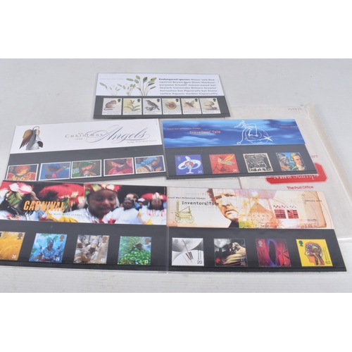 190 - COLLECTION OF GB 1990S PRESENTATION PACKS INC SOME NVI TYPES