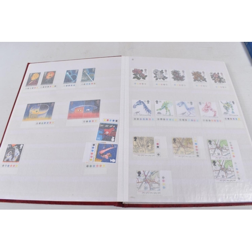 192 - GB COLLECTION IN THREE ALBUMS AND A FEW LOOSE. Main value in GB mnh commemoratives from 1975 to mid ... 