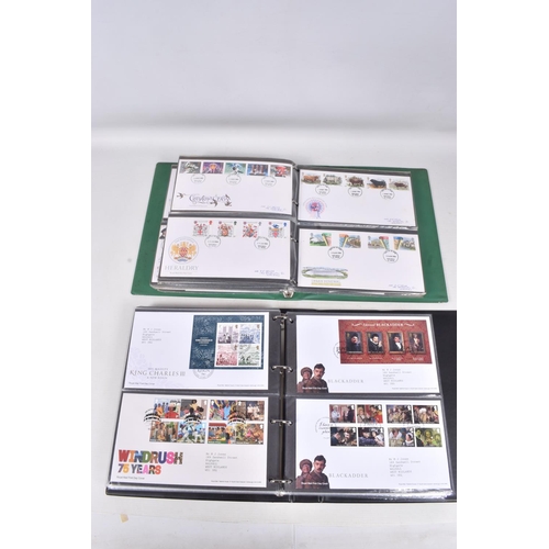 204 - GB COLLECTION IN FOURTEEN ALBUMS IN THREE BOXES WITH MINT DECIMAL TO 2009 (HINGED FROM 2006-2009!) a... 