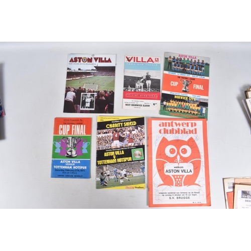 207 - A QUANTITY OF ASSORTED FOOTBALL PROGRAMMES, assorted teams, mainly from the late 1950's and early 19... 