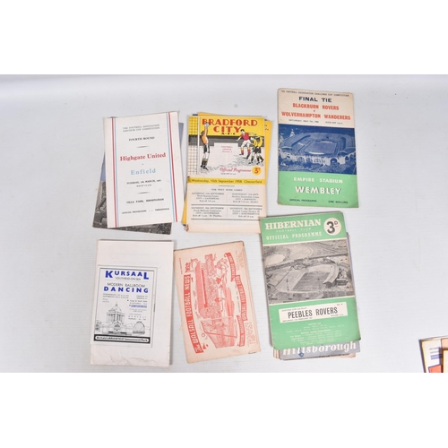 207 - A QUANTITY OF ASSORTED FOOTBALL PROGRAMMES, assorted teams, mainly from the late 1950's and early 19... 