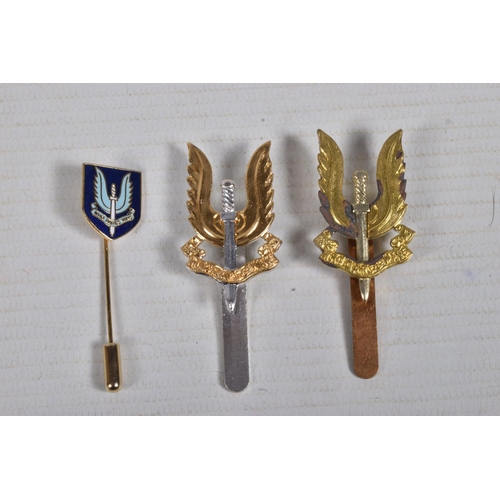 232 - A SMALL SELECTION OF SPECIAL AIR SERVICE REGIMENT(SAS) Cap badges maker marked to reverse, Ammo UK, ... 