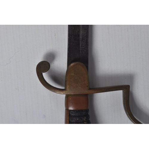 237 - A WWI ERA IMPERIAL GERMANY OFFICERS DOVE HEAD SWORD, this has a single edged fullered blade with dec... 