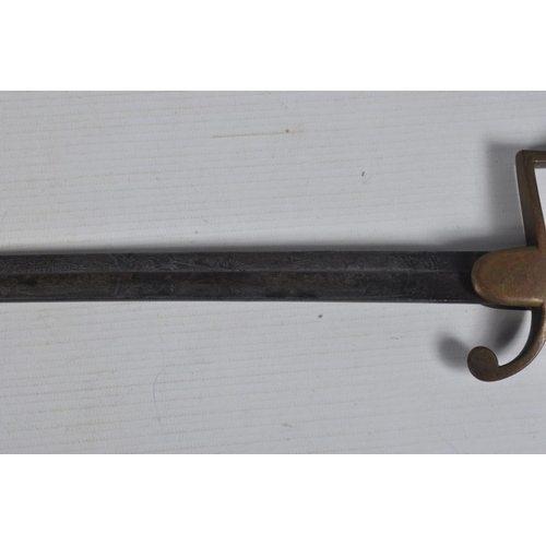 237 - A WWI ERA IMPERIAL GERMANY OFFICERS DOVE HEAD SWORD, this has a single edged fullered blade with dec... 