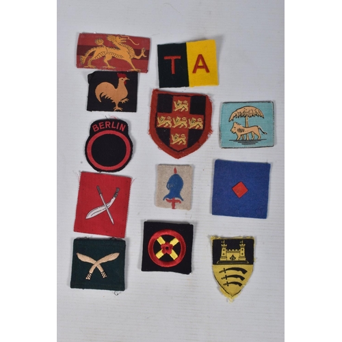 244 - BRITISH ARMY/COMMONWEALTH SHOULDER PATCHES, 23 in numberWW2 period to include, Desert Rats, Western ... 