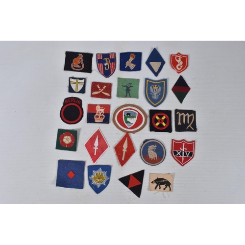 249 - BRITISH ARMY/COMMONWEALTH SHOULDER PATCHES, WW2 period, 24 in  number to include examples of, 1st Ar... 