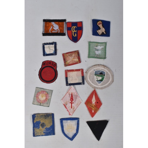 249 - BRITISH ARMY/COMMONWEALTH SHOULDER PATCHES, WW2 period, 24 in  number to include examples of, 1st Ar... 