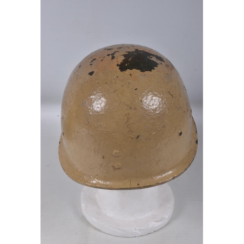 259 - A IRAQI FORCES COMPOSITE COMBAT HELMET M90 MODEL believed liberated from the Baghdad International A... 