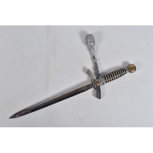 271 - A GERMAN LUFTWAFFE DAGGER WITH SCABBARD AND PORTEPEE, the blade is maker marked for F.W. Holler of S... 