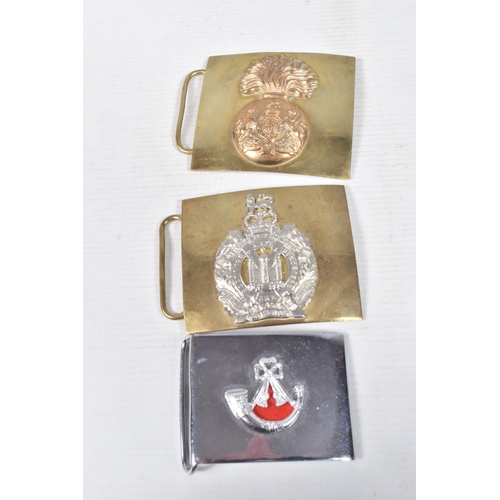 288 - A SMALL COLLECTION OF MILITARY BELT BUCKLES TO INCLUDE, Royal Scots Fusiliers Cross Belt plate, Roya... 