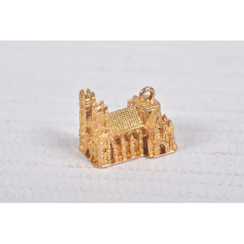 298 - A 9CT GOLD WESTMINSTER ABBEY CHARM, yellow gold charm in the form of Westminster Abbey, approximate ... 