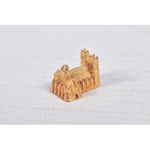 298 - A 9CT GOLD WESTMINSTER ABBEY CHARM, yellow gold charm in the form of Westminster Abbey, approximate ... 