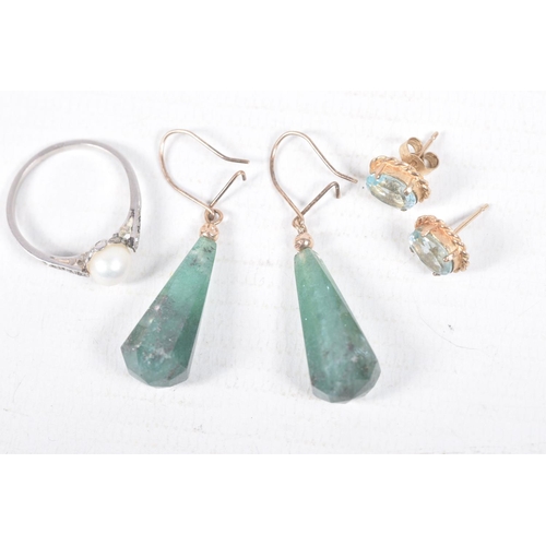 314 - THREE ITEMS OF JEWELLERY, to include a pair of faceted aventurine drop earrings, to the gold plated ... 